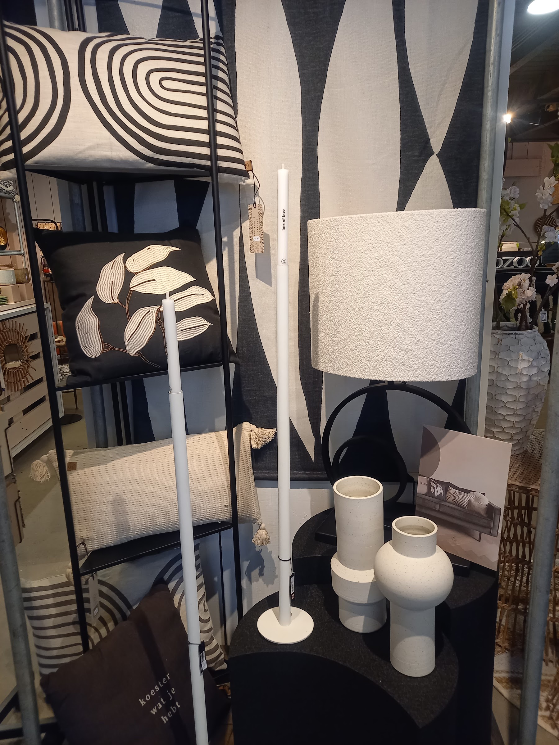 Sfeervol interieur van de Tuttebel winkel